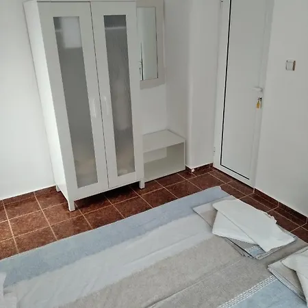 Kolevi ゲストハウス ロゼネッツ